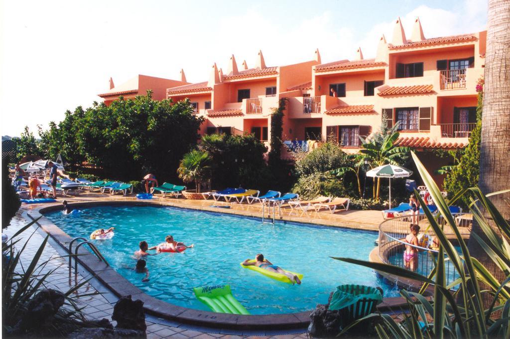Bahia Park Hotel Cala En Porter  Съоръжения снимка